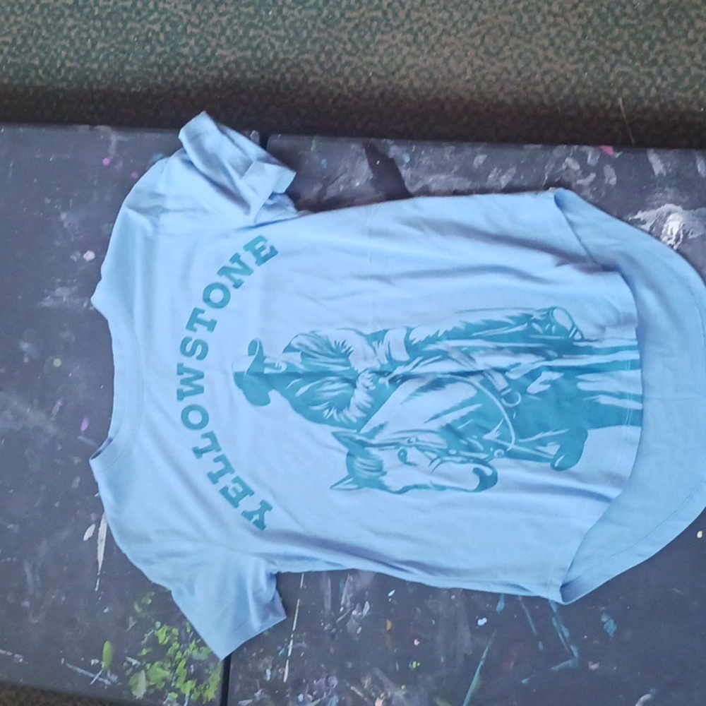 "Yellowstone" tee shirt